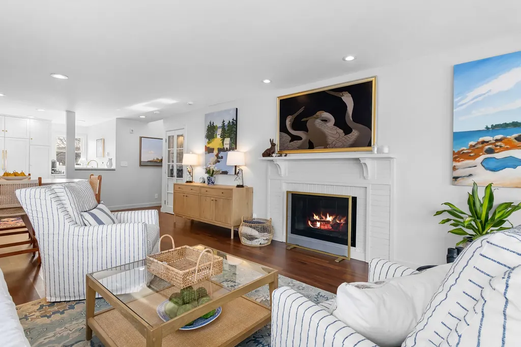 59 Village Way Rockport ME 04856