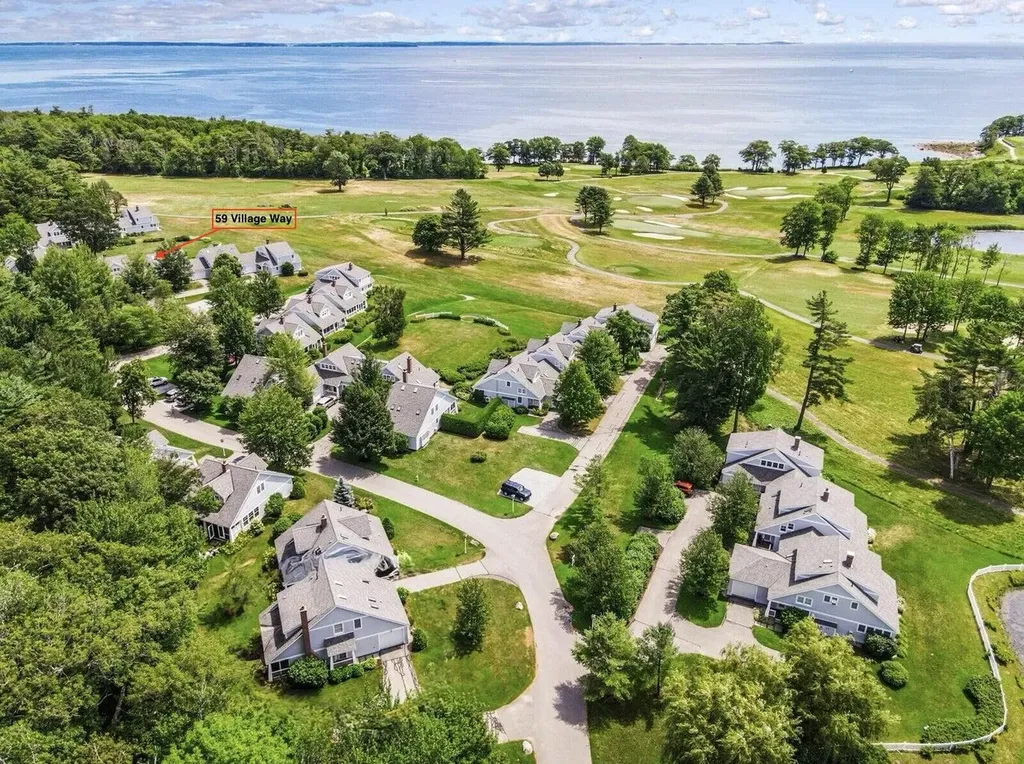 59 Village Way Rockport ME 04856