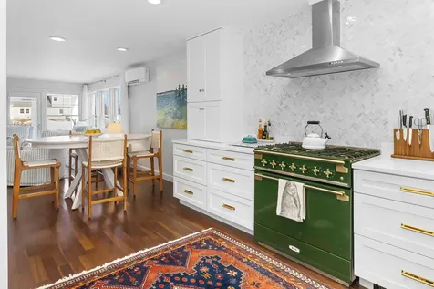 59 Village Way Rockport ME 04856