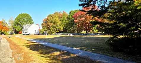 2 Remington Way Brunswick ME 04011