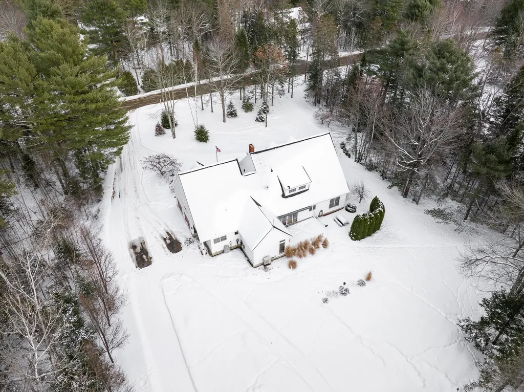 25 Deer Hill Lane Hampden ME 04444