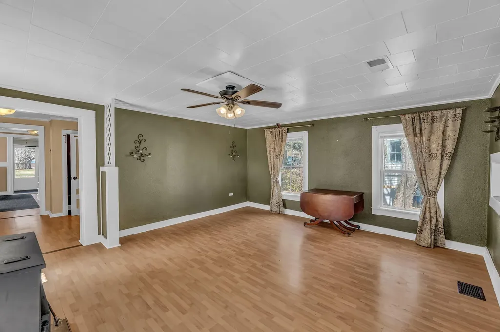 48 Main Road Charleston ME 04422