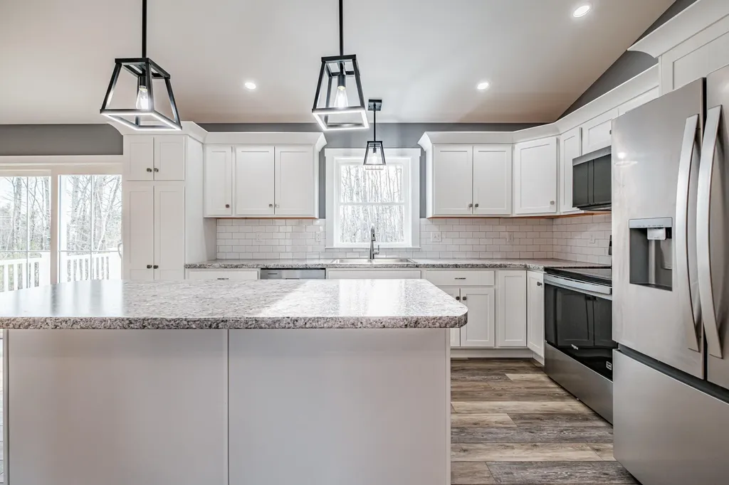 3 Lochview Drive Lewiston ME 04240