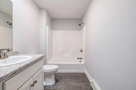 3 Lochview Drive Lewiston ME 04240