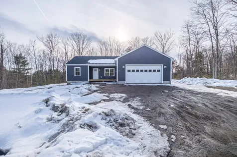 3 Lochview Drive Lewiston ME 04240