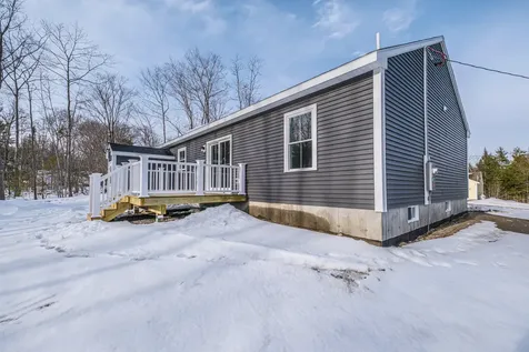 3 Lochview Drive Lewiston ME 04240
