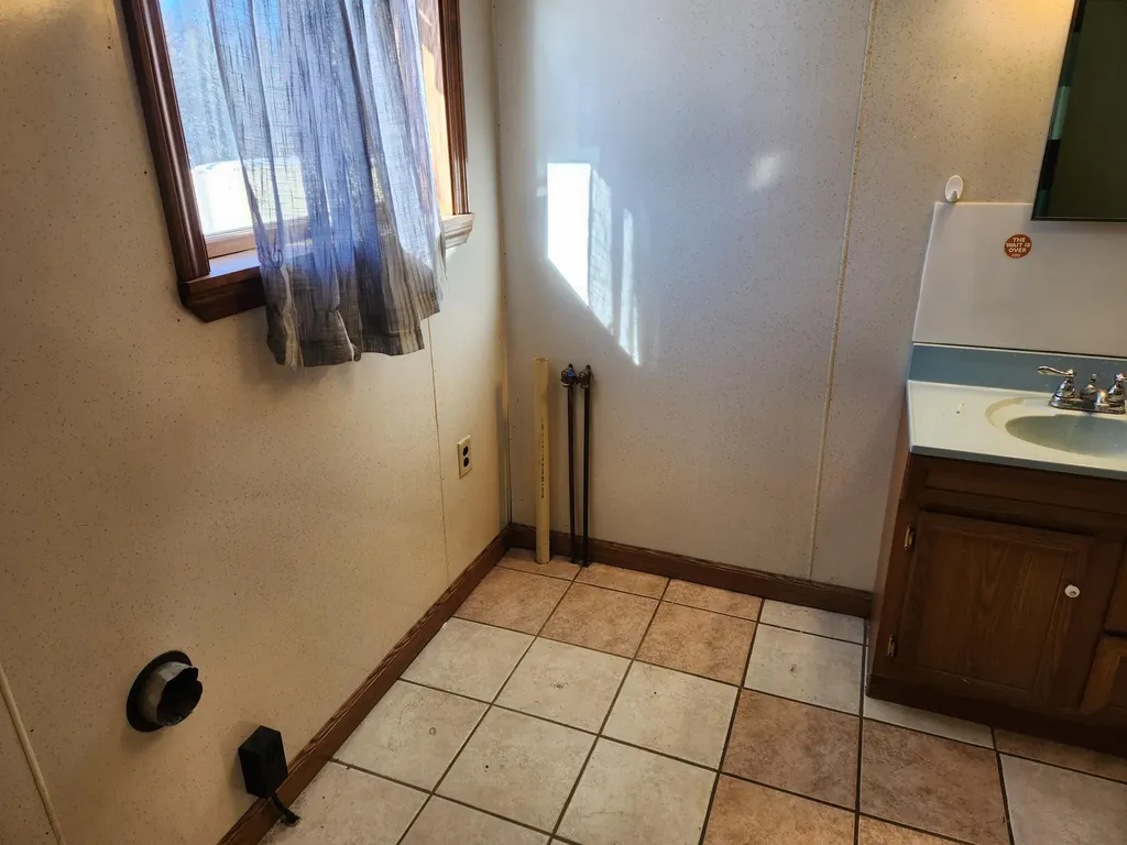673 Mapleton Road Mapleton ME 04757