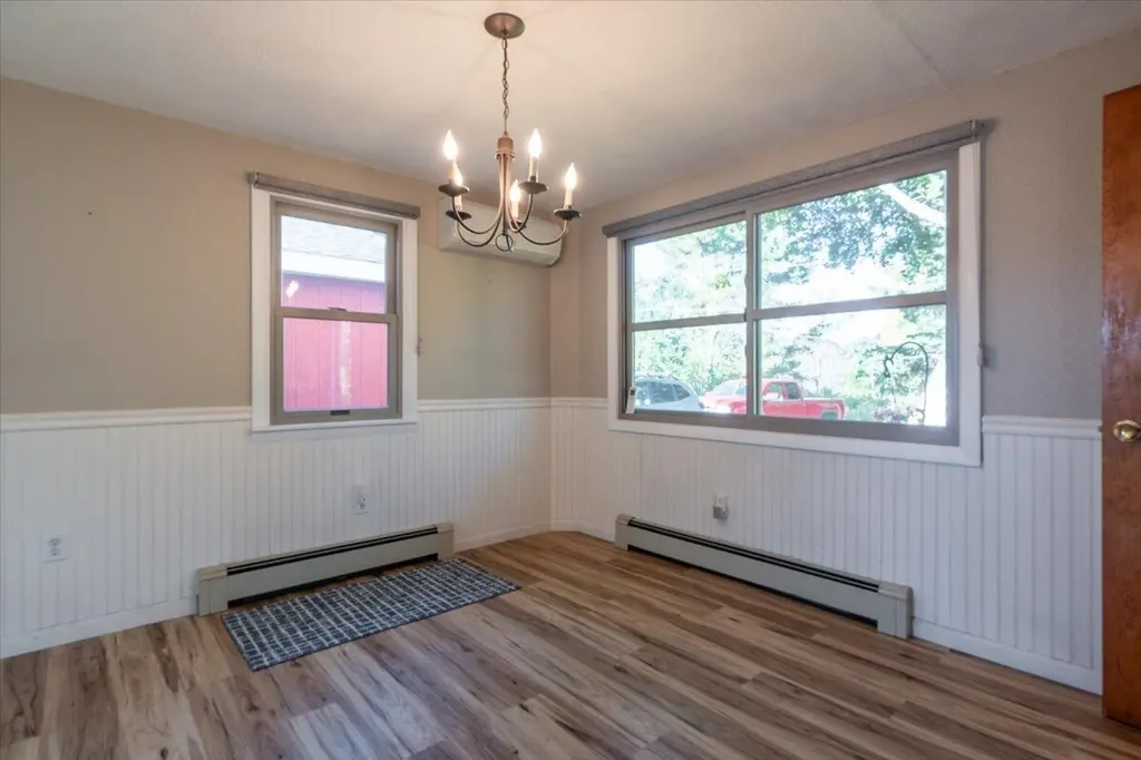 11 Sunnyfield Lane Warren ME 04864