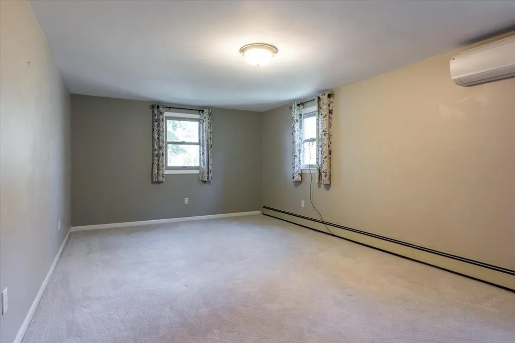11 Sunnyfield Lane Warren ME 04864