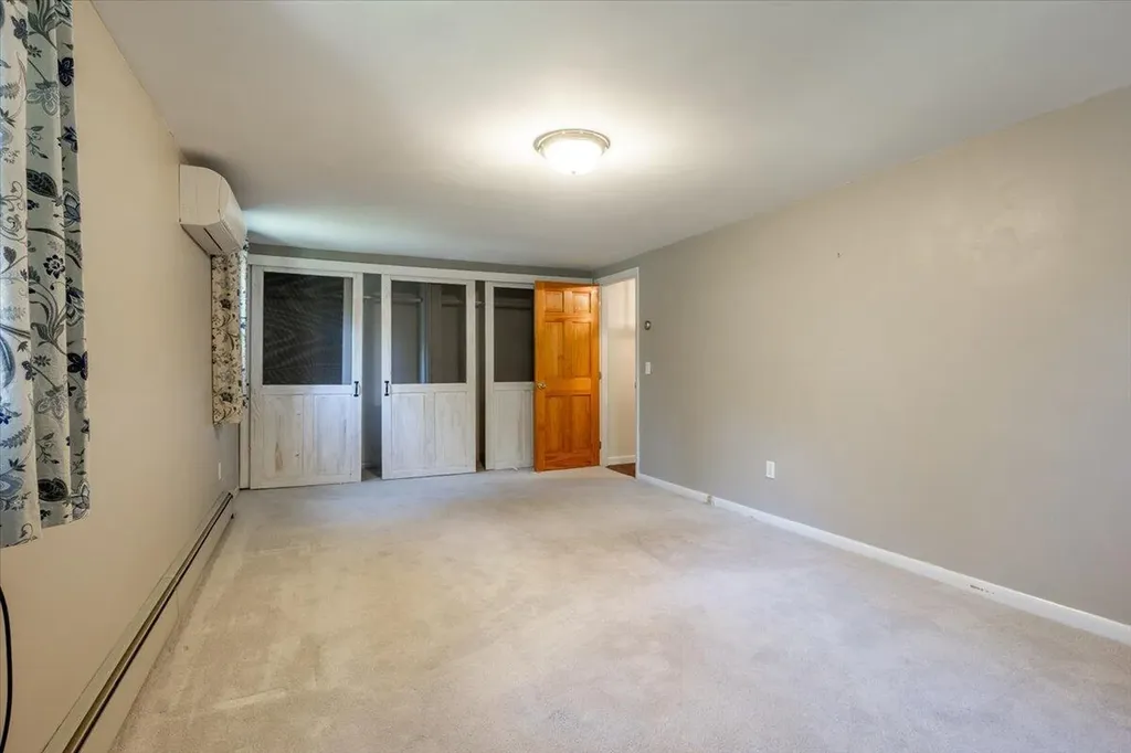 11 Sunnyfield Lane Warren ME 04864