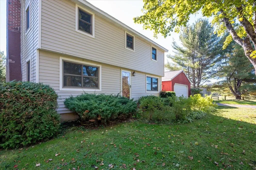 11 Sunnyfield Lane Warren ME 04864