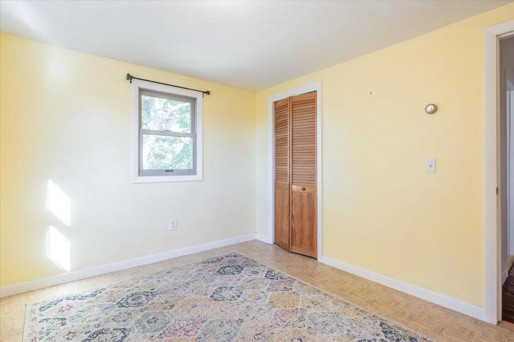 11 Sunnyfield Lane Warren ME 04864