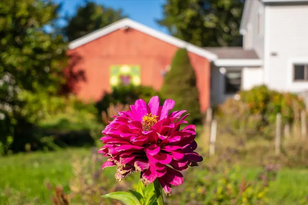 11 Sunnyfield Lane Warren ME 04864