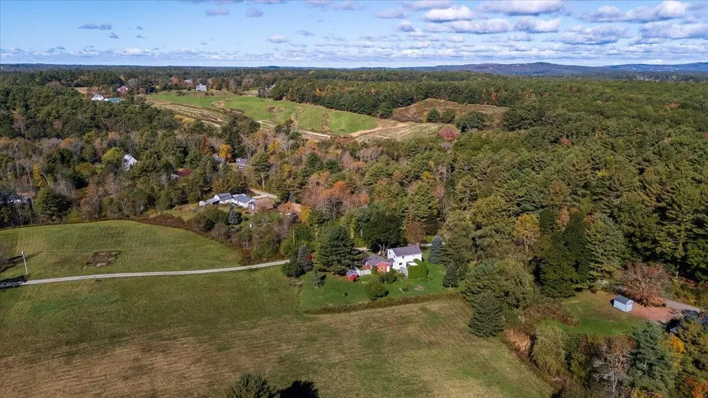 11 Sunnyfield Lane Warren ME 04864