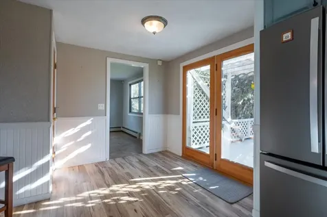 11 Sunnyfield Lane Warren ME 04864