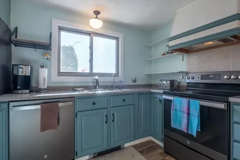 11 Sunnyfield Lane Warren ME 04864