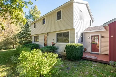 11 Sunnyfield Lane Warren ME 04864