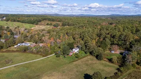 11 Sunnyfield Lane Warren ME 04864