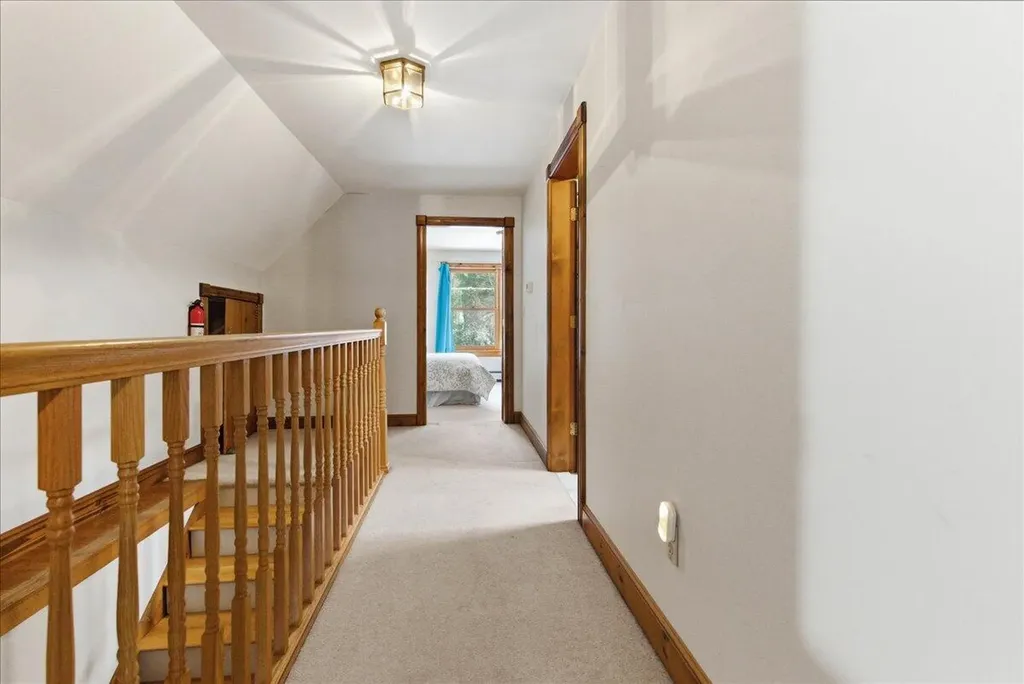 376 Main Street Wayne ME 04284