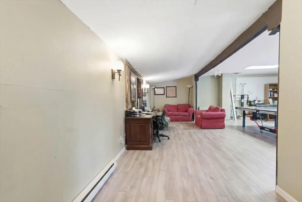 376 Main Street Wayne ME 04284
