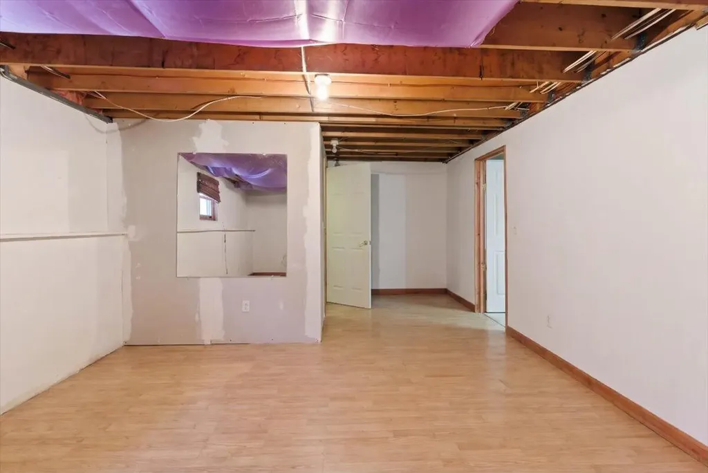 376 Main Street Wayne ME 04284