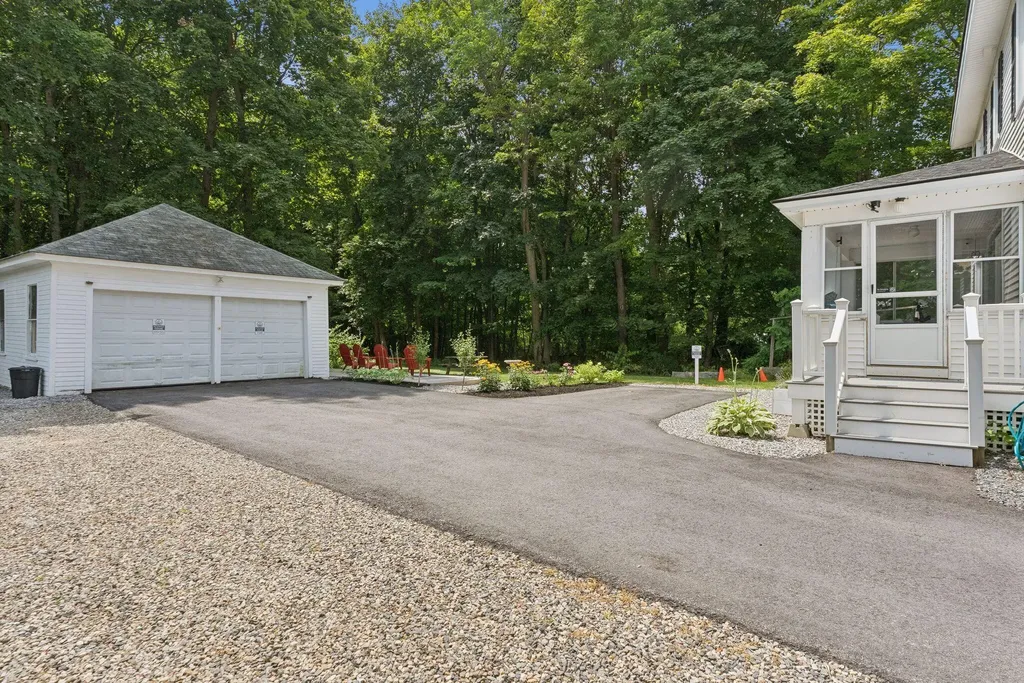 14 Yarmouth Road Gray ME 04039