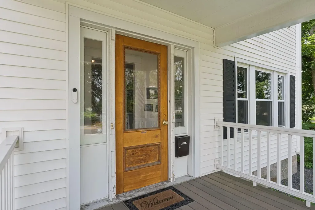 14 Yarmouth Road Gray ME 04039