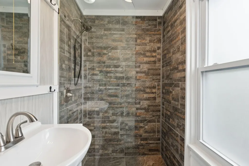 14 Yarmouth Road Gray ME 04039