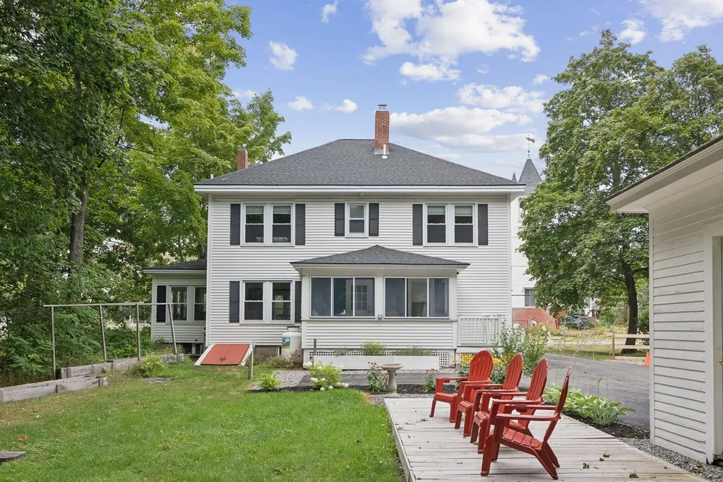 14 Yarmouth Road Gray ME 04039