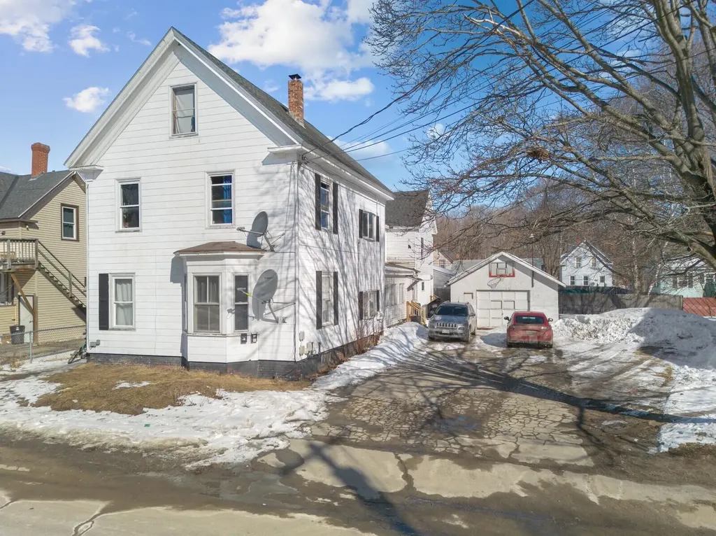 31 High Street Waterville ME 04901