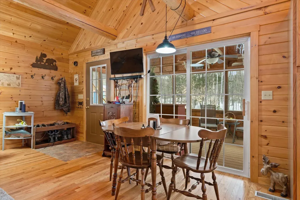 25 Wisdom Road Island Falls ME 04747
