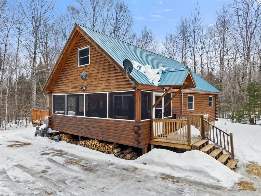 25 Wisdom Road Island Falls ME 04747
