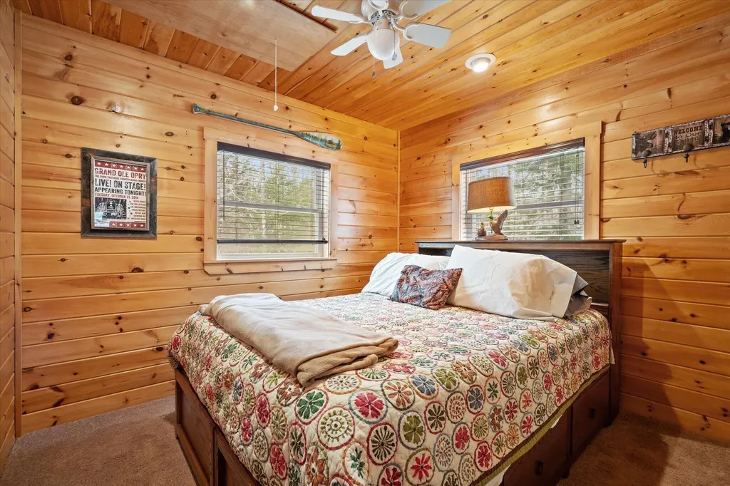 25 Wisdom Road Island Falls ME 04747