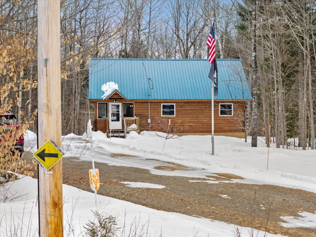 25 Wisdom Road Island Falls ME 04747