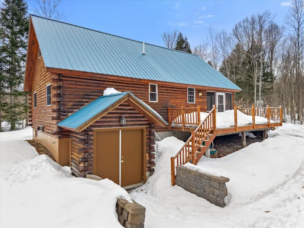 25 Wisdom Road Island Falls ME 04747