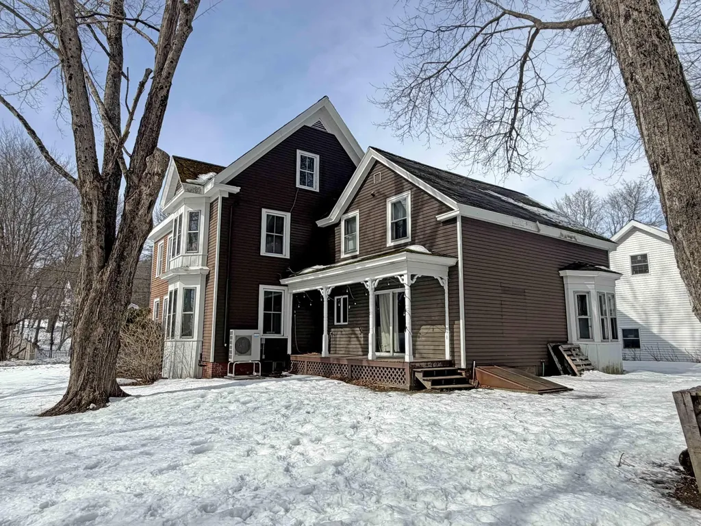 9 Chapel Street Ellsworth ME 04605
