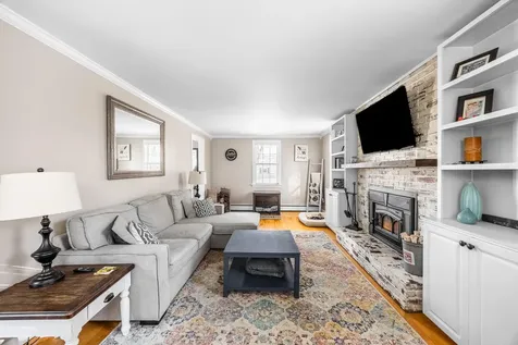 152 E Broadway Extension Bangor ME 04401