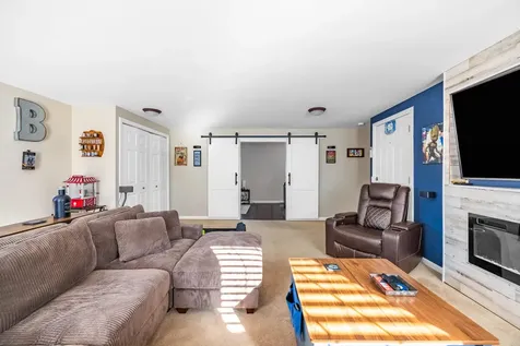 152 E Broadway Extension Bangor ME 04401