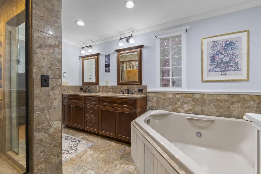 6 Lufkin Lane Mercer ME 04957