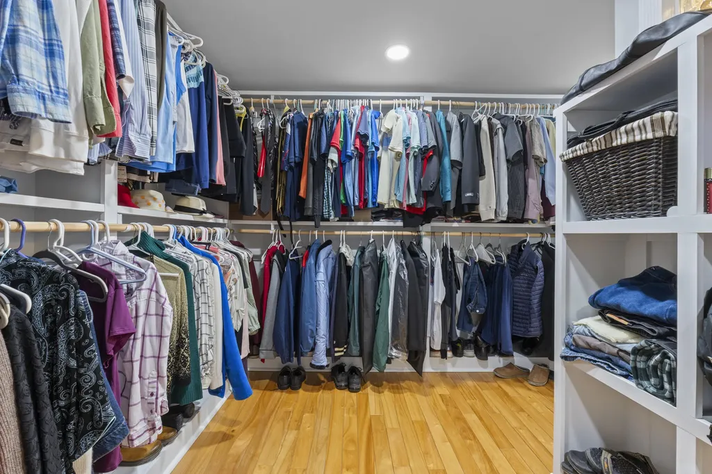 6 Lufkin Lane Mercer ME 04957