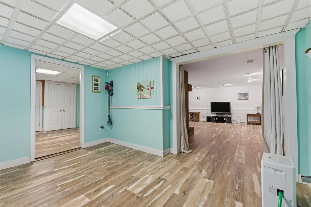 6 Lufkin Lane Mercer ME 04957