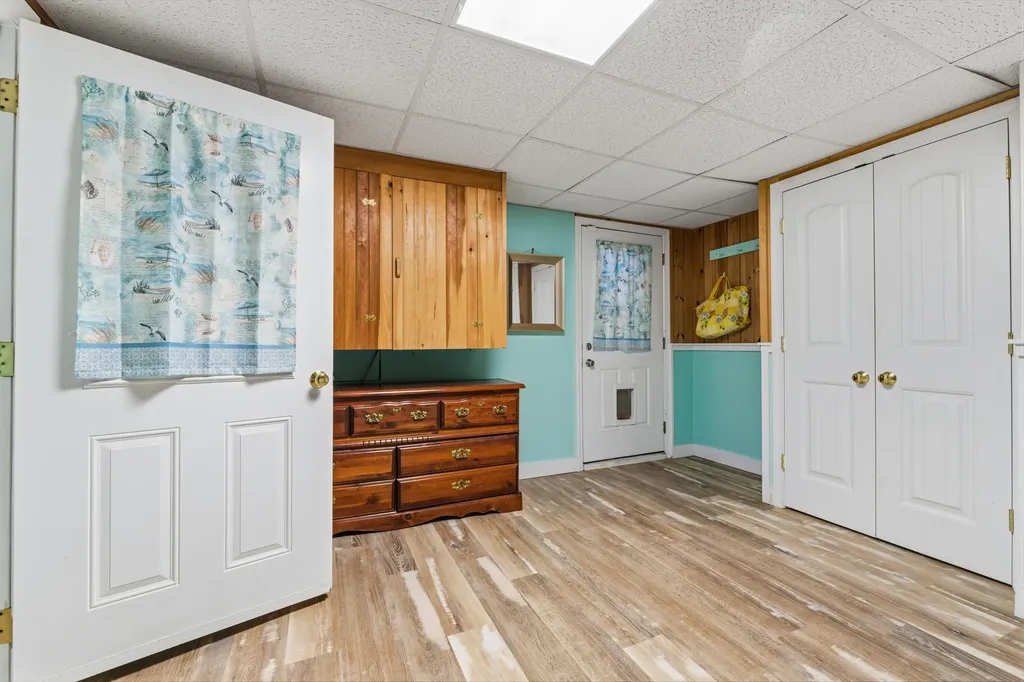 6 Lufkin Lane Mercer ME 04957