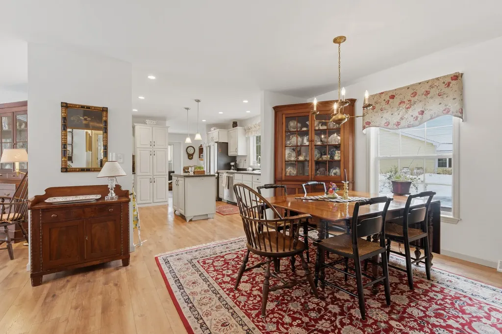 42 Caslyn Drive Eliot ME 03903