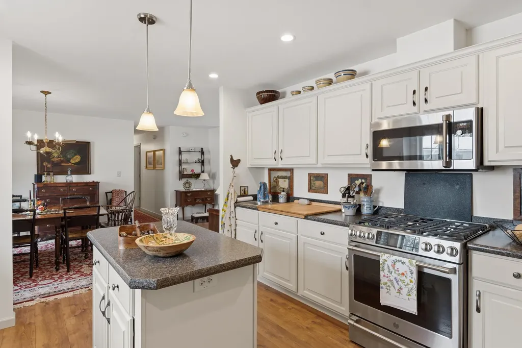 42 Caslyn Drive Eliot ME 03903