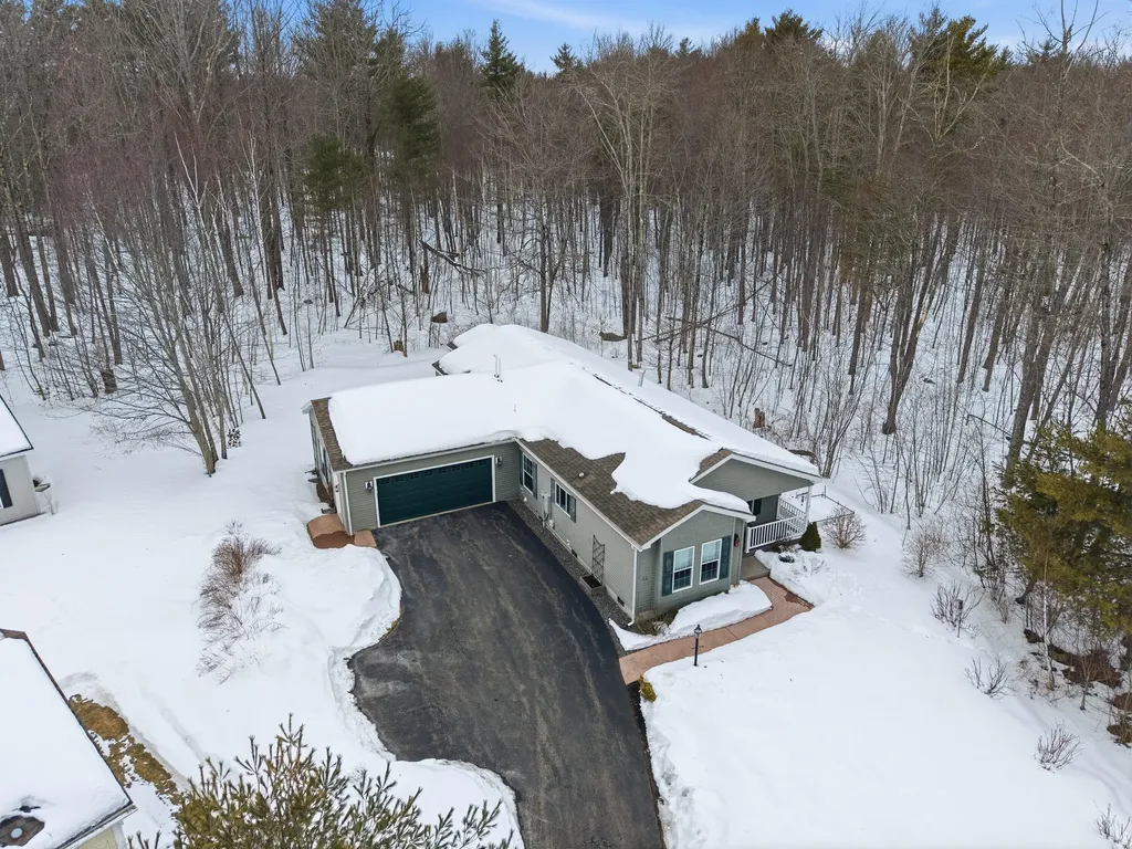 42 Caslyn Drive Eliot ME 03903
