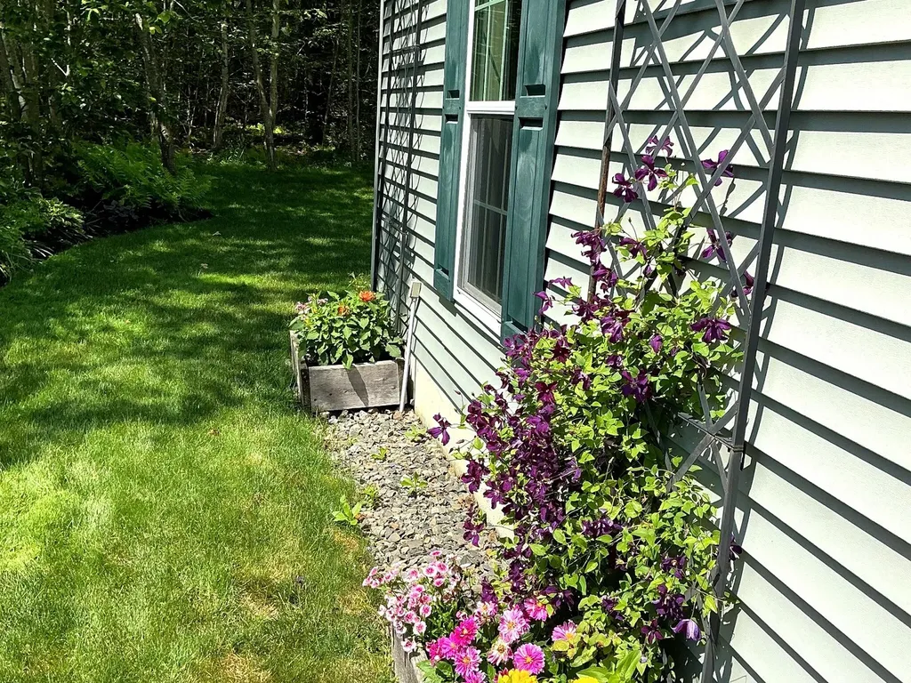 42 Caslyn Drive Eliot ME 03903