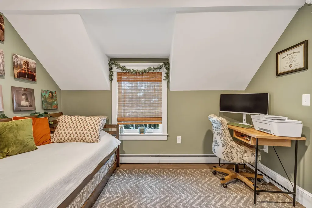 32 Northern Avenue Hampden ME 04444