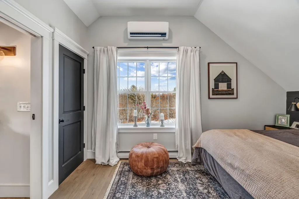 32 Northern Avenue Hampden ME 04444