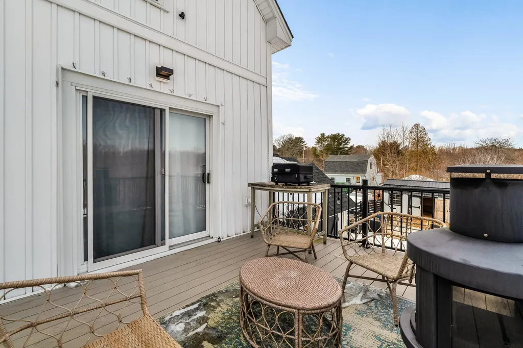 32 Northern Avenue Hampden ME 04444