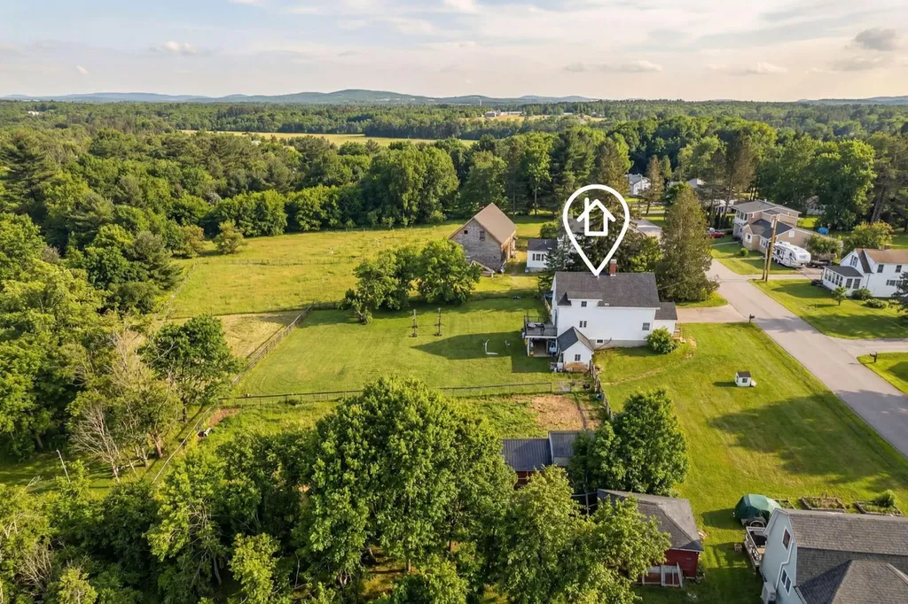 32 Northern Avenue Hampden ME 04444